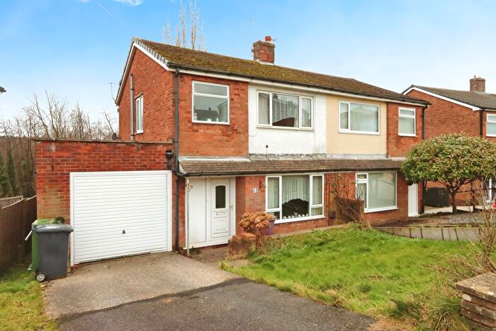 3 Bedroom Semi-Detached House For Sale In Fair View Road, Dronfield, Derbyshire, S18