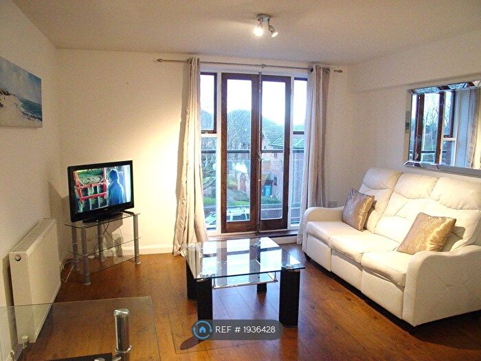 1 Bedroom Flat To Rent In Hull Marina, Hull, HU1