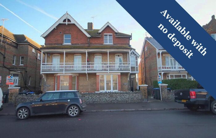 2 Bedroom Flat To Rent In Roxburgh Road, Westgate-On-Sea, CT8