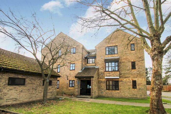 1 Bedroom Flat To Rent In Jasmin Close, Northwood, HA6