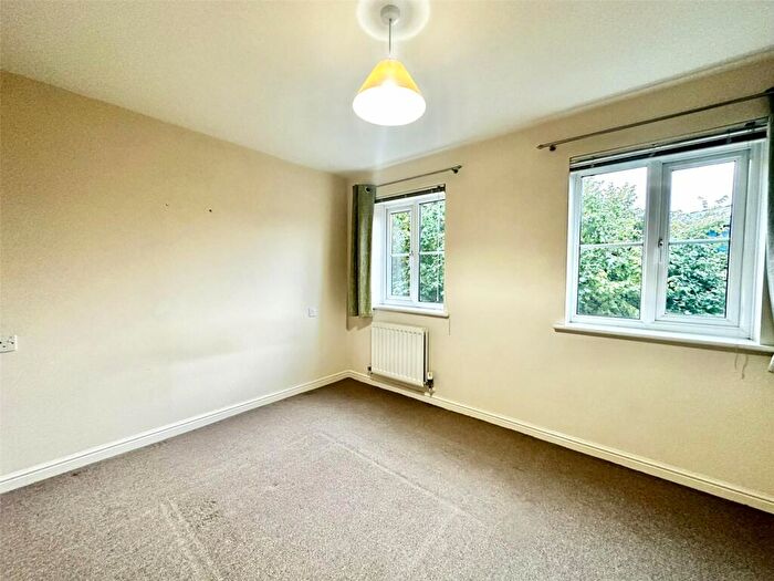 2 Bedroom Apartment To Rent In Ashton, Hedgers Close, BS3