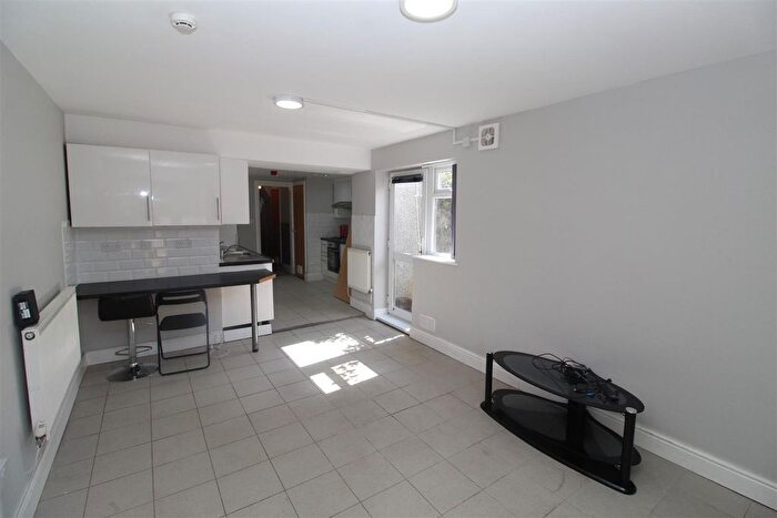 5 Bedroom Property To Rent In Merthyr Street, Cathays, Cardiff, CF24