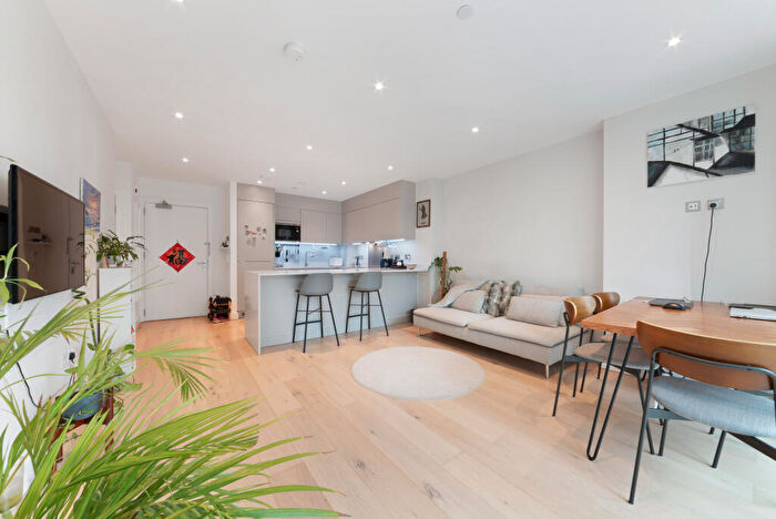1 Bedroom Apartment To Rent In Royal Captain Court, Arniston Way, Tower Hamlets, London, E14