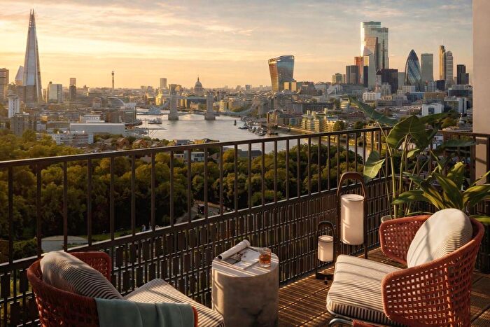 2 Bedroom Flat For Sale In The Founding, Surrey Quays Rd, London, SE16