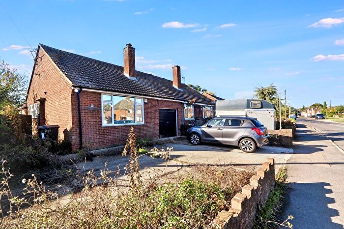 2 Bedroom Bungalow For Sale In Sweechgate, Broad Oak, Canterbury, CT2