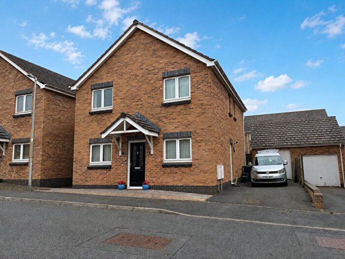 4 Bedroom Detached House For Sale In Skomer Drive, Milford Haven, Pembrokeshire, SA73