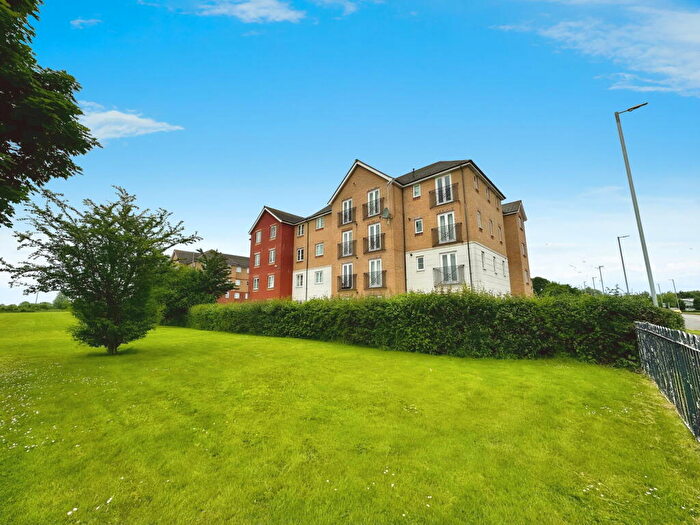 2 Bedroom Flat For Sale In Kingsholm House, , Twickenham Close, East Swindon, SN3