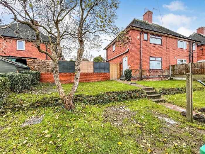 3 Bedroom Semi Detached House To Rent In Raymede Drive, Nottingham, NG5