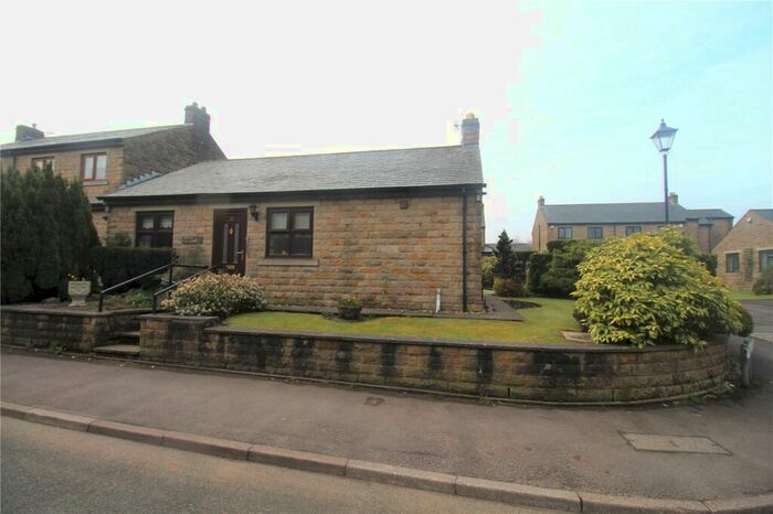 2 Bedroom Bungalow To Rent In Sam Road, Moorland View, Diggle, Saddleworth, OL3