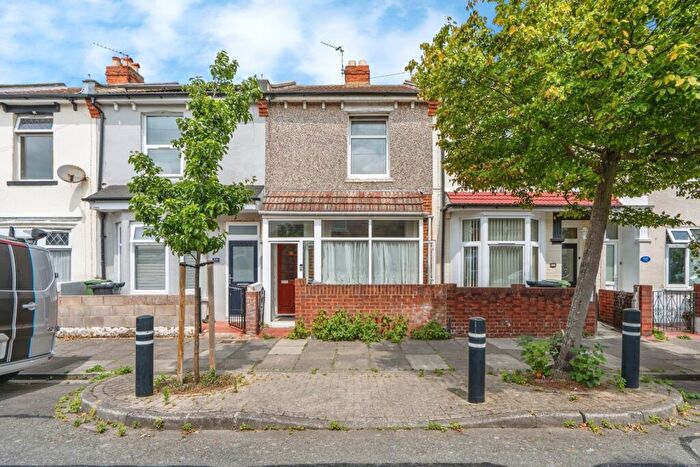 2 Bedroom Terraced House For Sale In Knox Road, Portsmouth, Hampshire, PO2