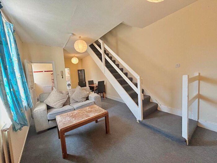 2 Bedroom House To Rent In Richmond Road, Cardiff(City), CF24