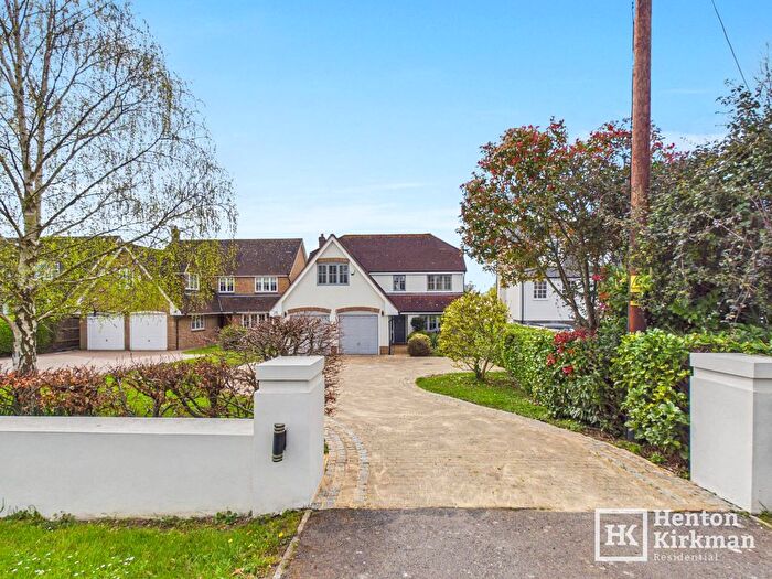 5 Bedroom Detached House For Sale In Noak Hill Road, Billericay, CM12