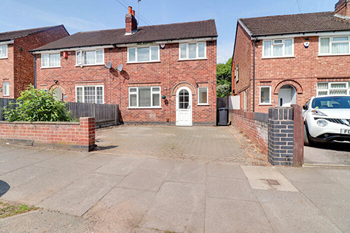 3 Bedroom Semi Detached House To Rent In Heacham Drive, Leicester, LE4