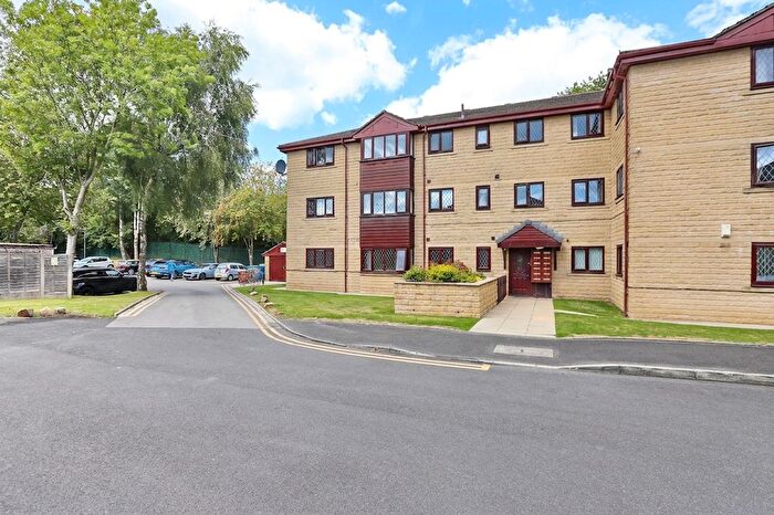 2 Bedroom Flat For Sale In Parr Lane, Bury, BL9