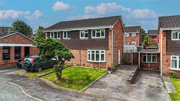 3 Bedroom Semi-Detached House For Sale In Scammerton, Wilnecote, Tamworth, Staffordshire, B77