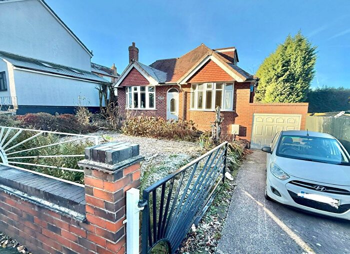3 Bedroom Bungalow For Sale In Shaw Road, Coseley, WV14