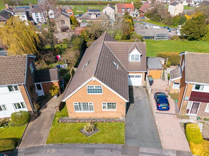 4 Bedroom Detached House For Sale In Moorside Gardens, Drighlington, Bradford, BD11