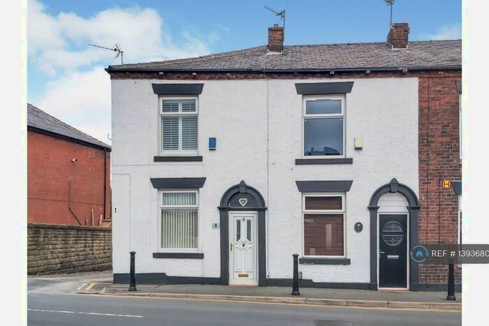 2 Bedroom End Of Terrace House To Rent In Church Road, Shaw, Oldham, OL2