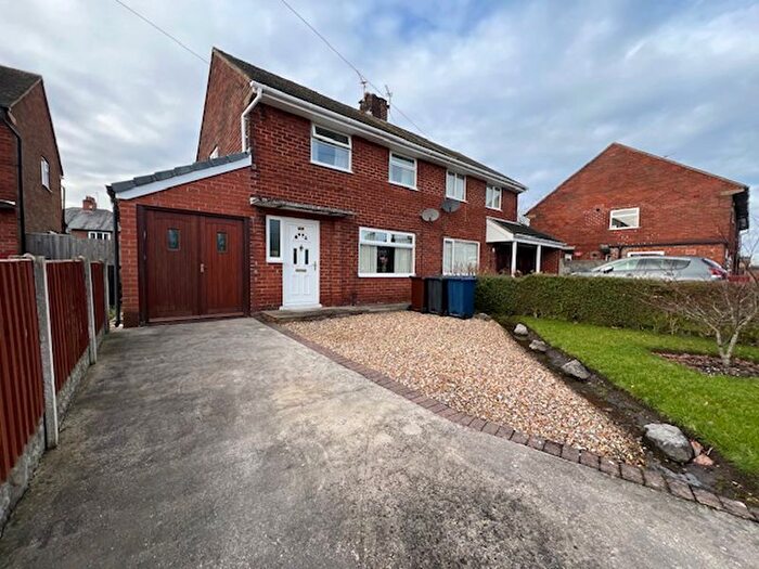 2 Bedroom Semi-Detached House For Sale In Ryefield Avenue, Penwortham, Preston, PR1