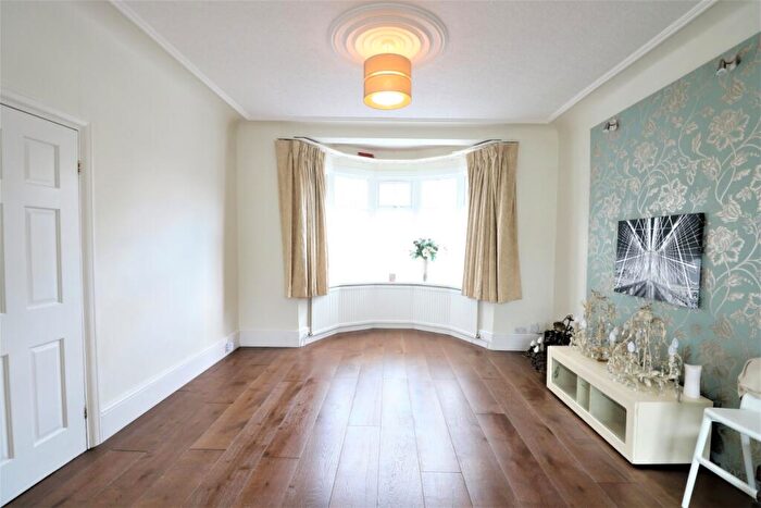 3 Bedroom Terraced House To Rent In Bute Road, Ilford, Essex, IG6