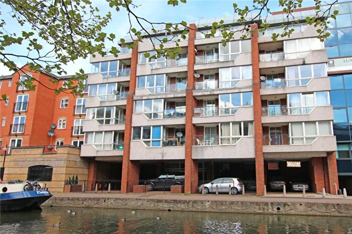 1 Bedroom Apartment To Rent In Kings Reach Court, Crane Wharf, Reading, Berkshire, RG1