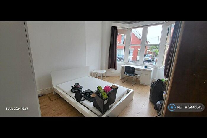 6 Bedroom End Of Terrace House To Rent In Hendy Street, Cardiff, CF23