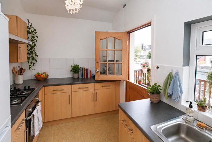 3 Bedroom Flat To Rent In Whitchurch Road, Heath, Cardiff, CF14