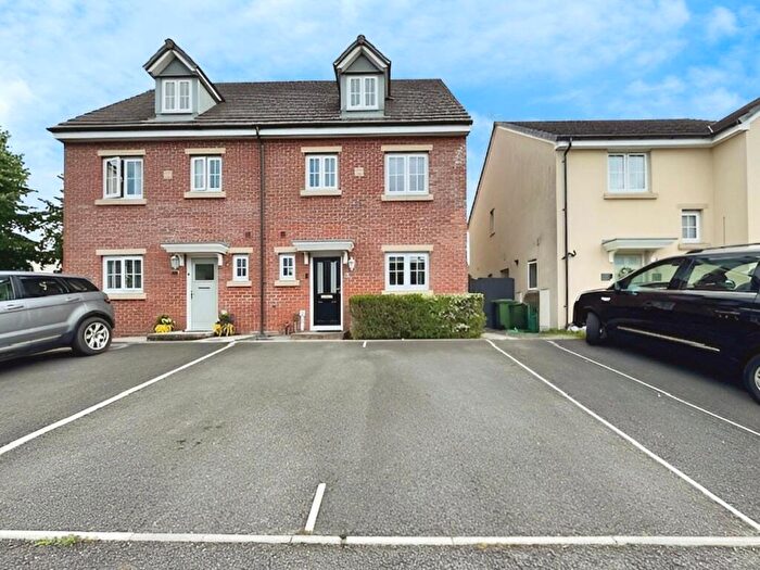 4 Bedroom Town House For Sale In Parc Y Dyffryn, Rhydyfelin, Pontypridd, CF37