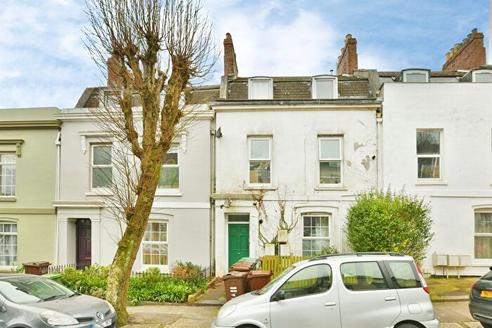 1 Bedroom Studio For Sale In Victoria Place, Stoke, Plymouth, PL2