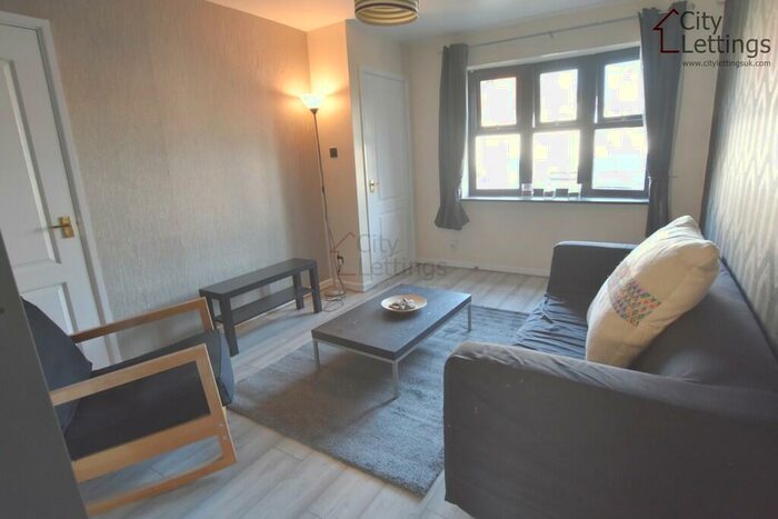 2 Bedroom End Of Terrace House To Rent In Lenton Nottingham, NG7
