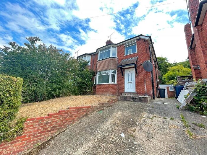 3 Bedroom Semi Detached House To Rent In Healey Avenue, HP13