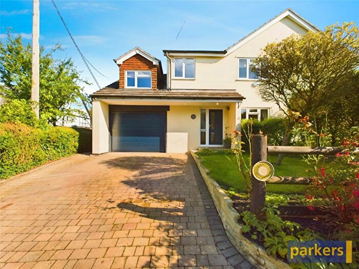 3 Bedroom Semi-Detached House For Sale In Hungerford Lane, Shurlock Row, Reading, Berkshire, RG10