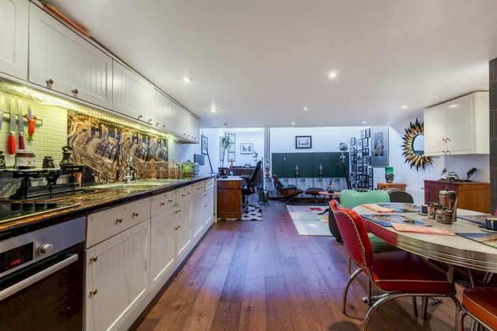 1 Bedroom Maisonette To Rent In Orange Place, Rotherhithe, London, SE16