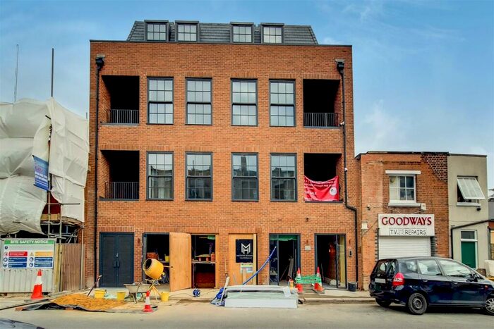 2 Bedroom Flat To Rent In Dalton Street, West Norwood, SE27