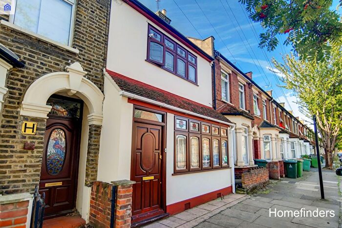5 Bedroom Terraced House To Rent In Chester Road, E16
