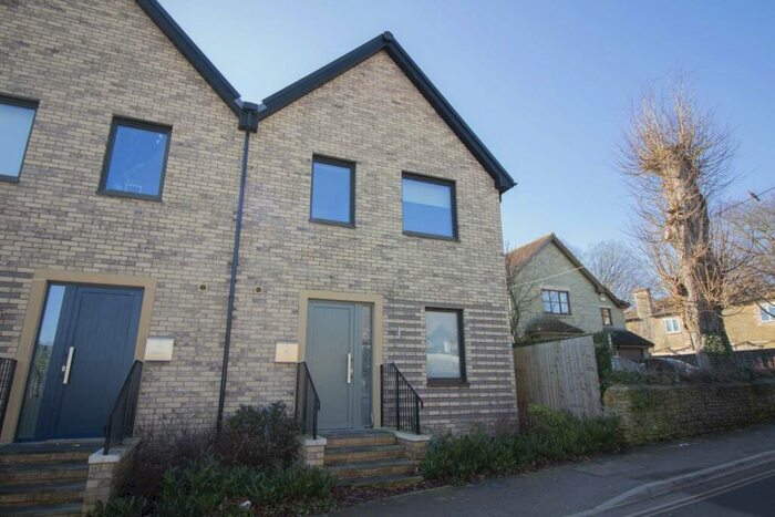 3 Bedroom Semi-Detached House To Rent In Caxton Road, Frome, BA11