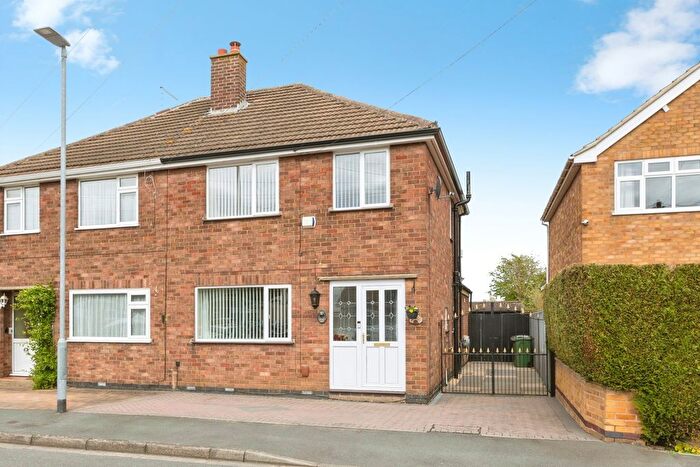 3 Bedroom Semi Detached House For Sale In New Zealand Lane, Queniborough, Leicester, Leicestershire, LE7
