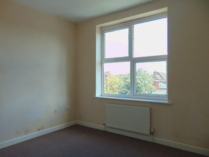1 Bedroom Flat To Rent In Bitterne Road West, Southampton, SO18