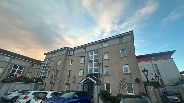 2 Bedroom Flat To Rent In Bloomfield Court, The City Centre, Aberdeen, AB10