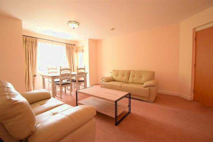 2 Bedroom Flat To Rent In Selly Park, B29