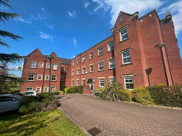 2 Bedroom Ground Flat To Rent In Alma Wood Close, Gillibrand, PR7