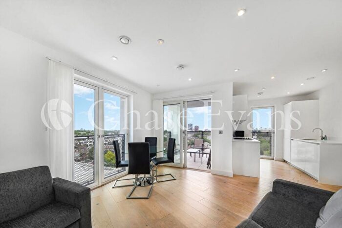 2 Bedroom Flat For Sale In Wenlock Road, Islington, London, N1