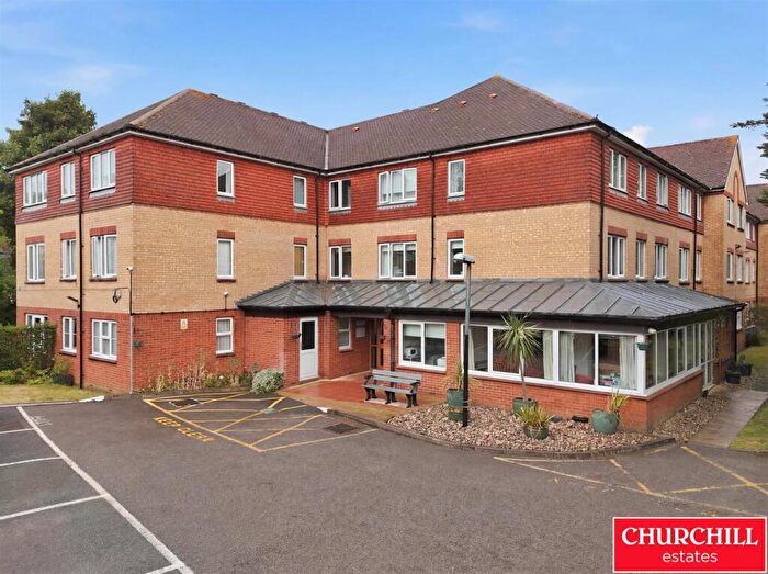 1 Bedroom Flat For Sale In Westminster Court, Wanstead, E11