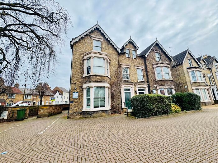 1 Bedroom Flat For Sale In Lincoln Road, Peterborough, PE1