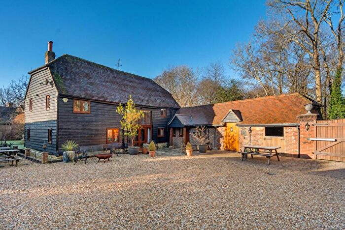 5 Bedroom Barn To Rent In Kerves Lane Horsham, RH13