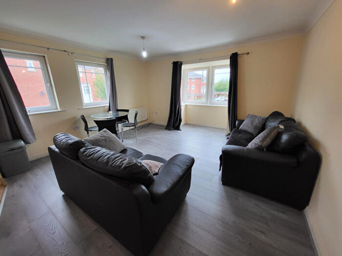 2 Bedroom Apartment To Rent In Drayton Street, Hulme, Manchester, M15