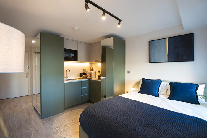 Studio To Rent In Clarence Street, Kingston Upon Thames, Surrey, KT1