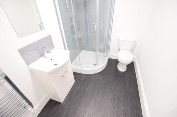 10 Bedroom Flat To Rent In Monks Road, Lincoln, LN2