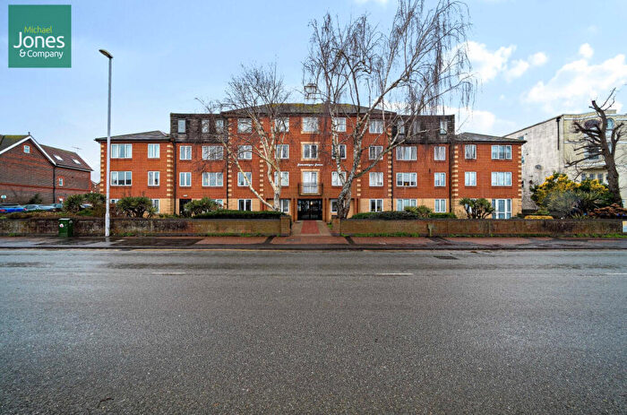 2 Bedroom Retirement Property To Rent In Broadwater Road, Worthing, West Sussex, BN14