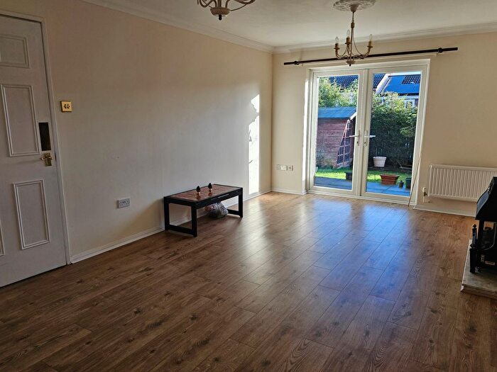 3 Bedroom End Of Terrace House For Sale In Owen Walk, Stafford, Staffordshire, ST17